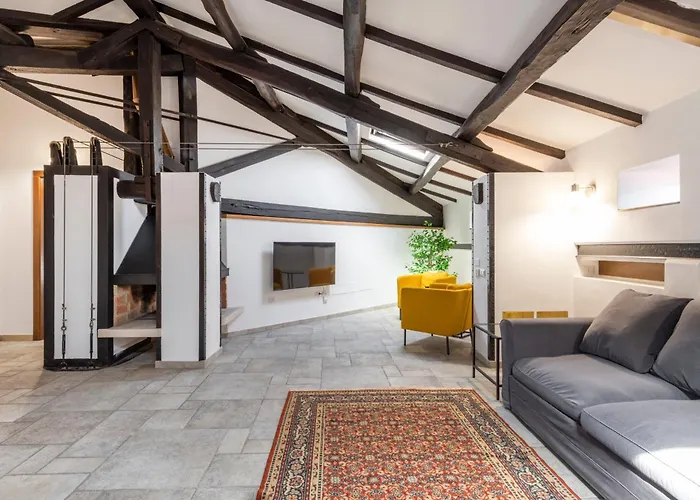 Апартаменты Favoloso Con Terrazzo E Vista Mozzafiato Неаполь