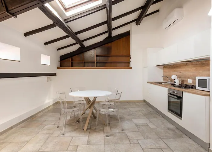 Favoloso Con Terrazzo E Vista Mozzafiato *